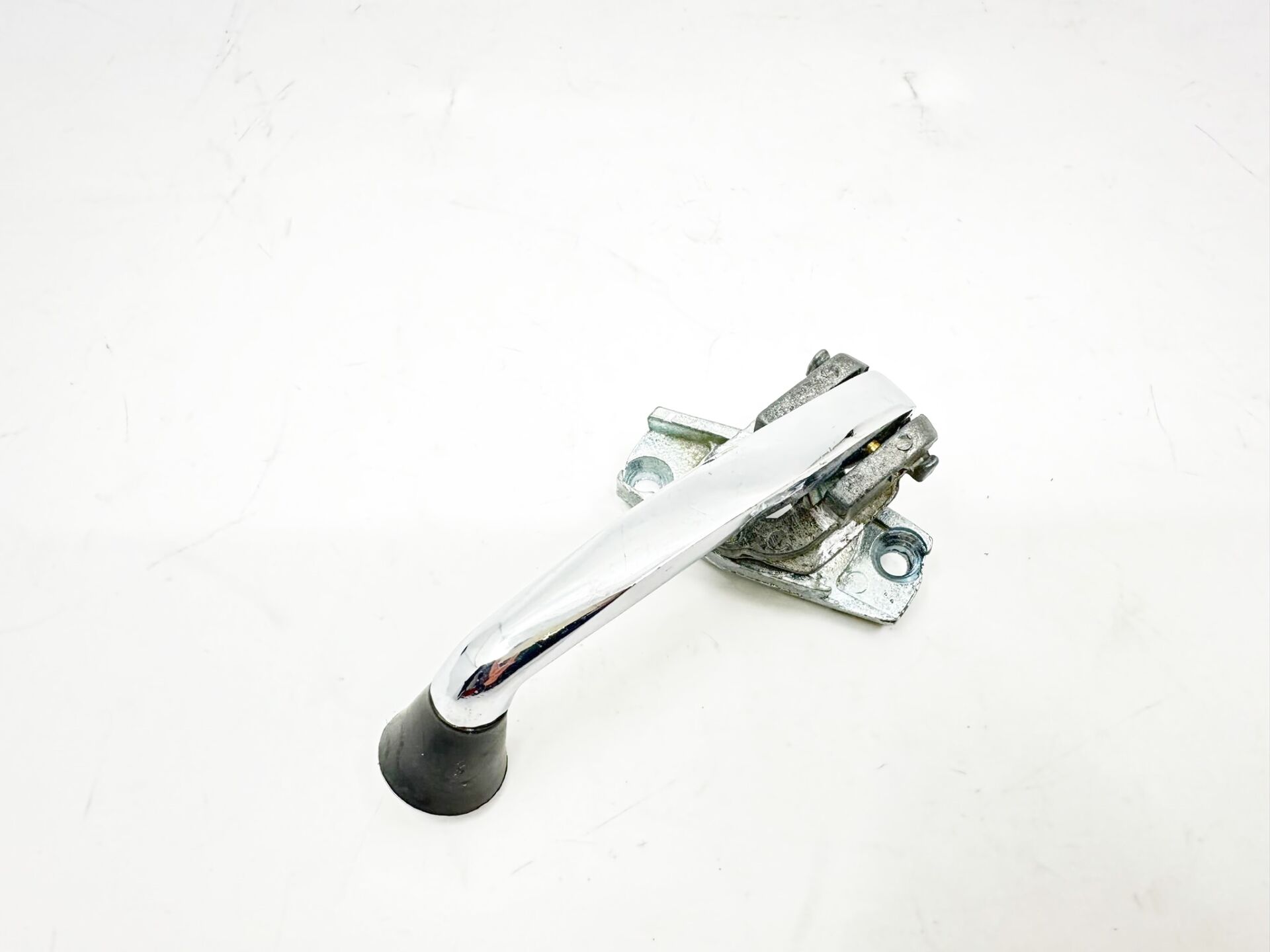 BMW 3 SERİSİ TAVAN SANRUFF AÇMA KOLU E30 YAN SANAYİ