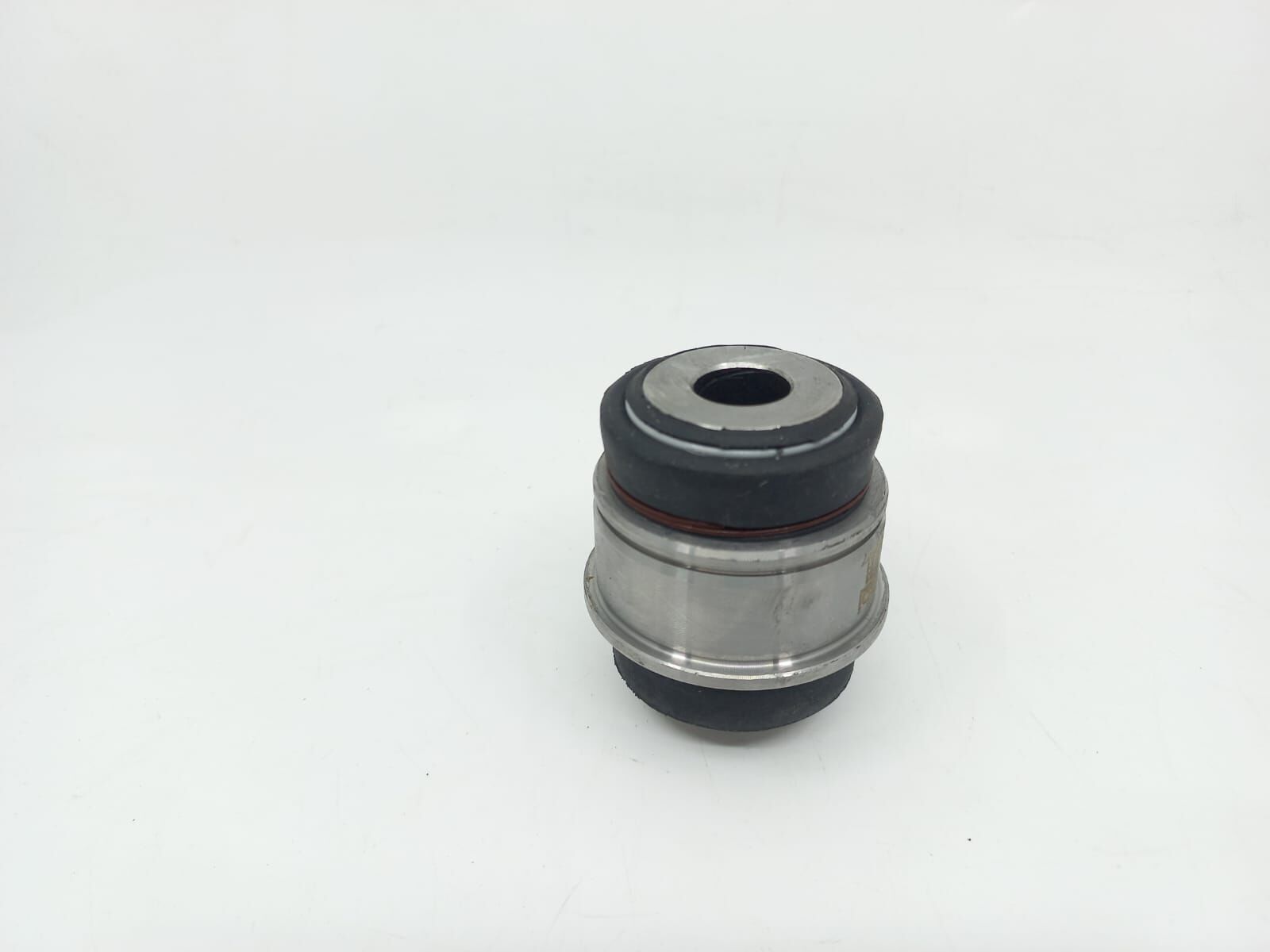 BMW 5 SERİSİ ARKA TAŞIYICI YAĞLI BURÇ E39.E60. FEBİ