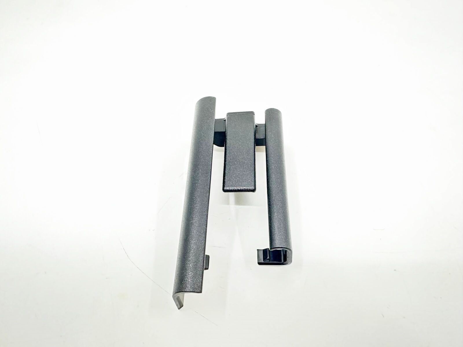 BMW 5 SERİSİ ÖN KOLTUK ALT ÖN KIZAK KAPLAMASI - L - SİYAH F10 YAN SANAYİ