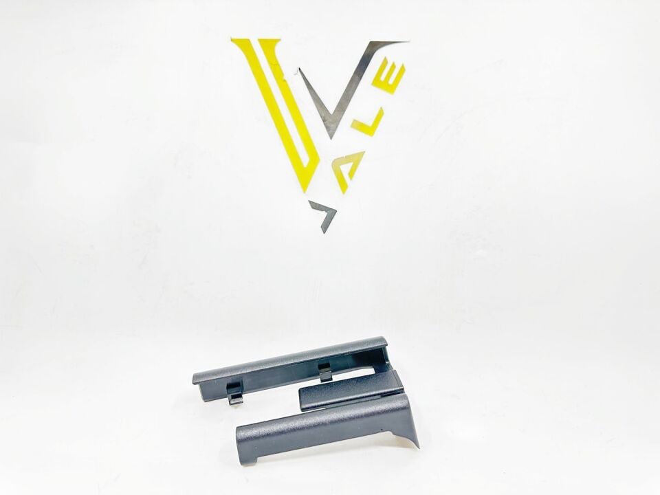 BMW 5 SERİSİ ÖN KOLTUK ALT ÖN KIZAK KAPLAMASI - L - SİYAH F10 YAN SANAYİ