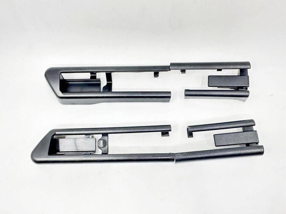 BMW 5 SERİSİ ÖN KOLTUK ALT ÖN KIZAK KAPLAMASI - L - SİYAH F10 YAN SANAYİ