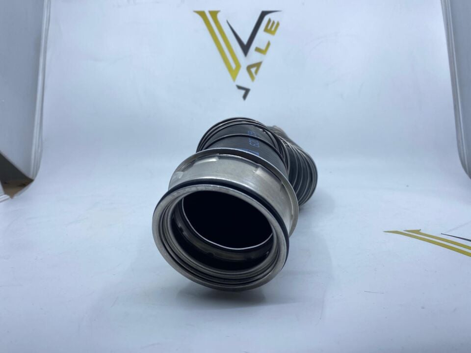 BMW 3 SERİSİ TURBO HORTUMU E90.E92.E93.LCI YAN SANAYİ