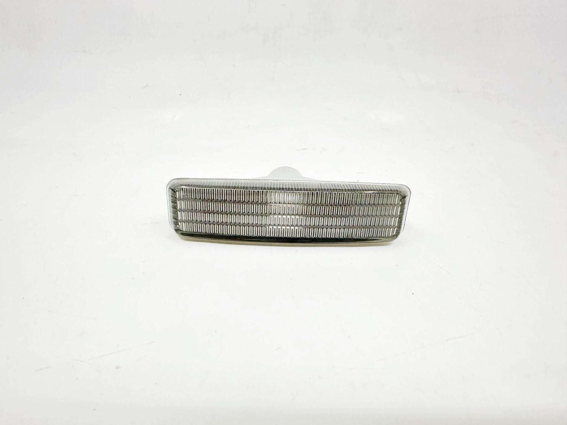 BMW 5 SERİSİ ÇAMURLUK SİNYALİ FÜME E39 YAN SANAYİ