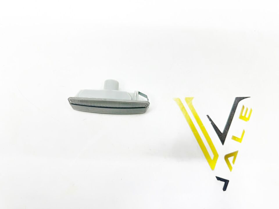 BMW 5 SERİSİ ÇAMURLUK SİNYALİ FÜME E39 YAN SANAYİ