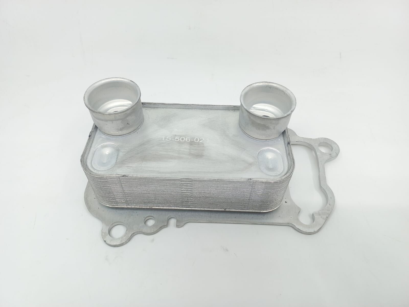 BMW 3-5 SERİSİ MOTOR YAĞ SOĞUTUCU N47.E90.E60 YAN SANAYİ