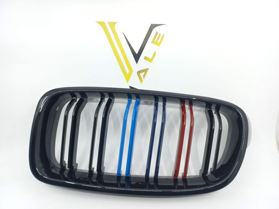 BMW 3 SERİSİ PANJUR TAKIM ÇİFTLİ - M - PARLAK SİYAH - TAKIM SET F30.M3 YAN SANAYİ