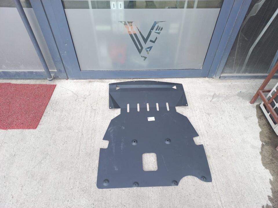 BMW 1-3 SERİSİ MOTOR ALT MUHAFAZASI BAKALİTİ - SAC - F20.F30 YAN SANAYİ