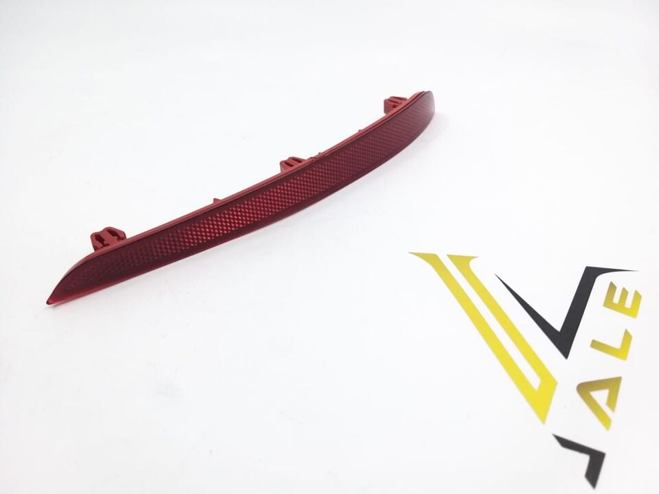 BMW 5 SERİSİ ARKA TAMPON REFLEKTÖRÜ - R - G30 YAN SANAYİ