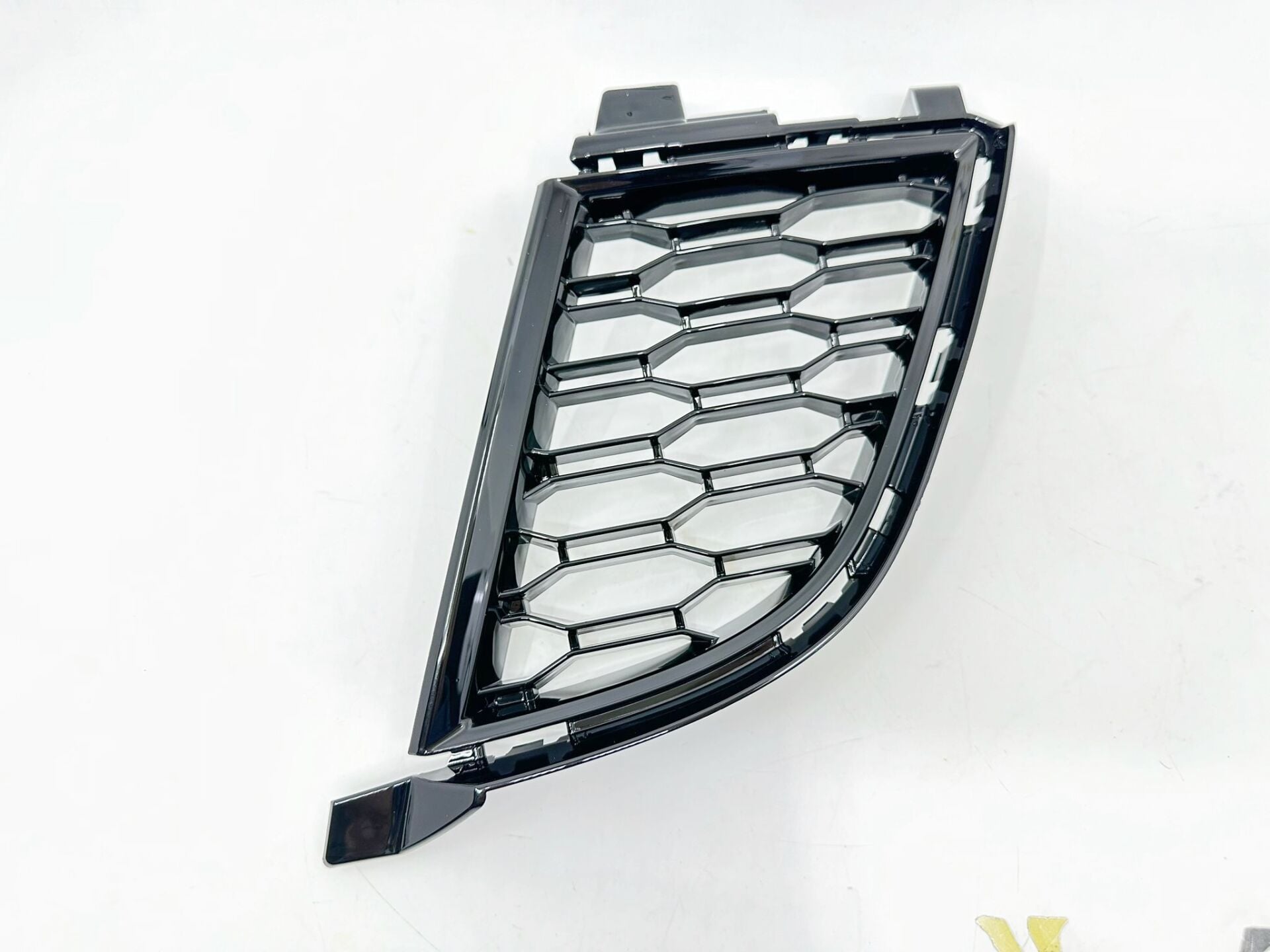 BMW 3 SERİSİ ÖN TAMPON IZGARASI İÇ - R - M - G20 YAN SANAYİ