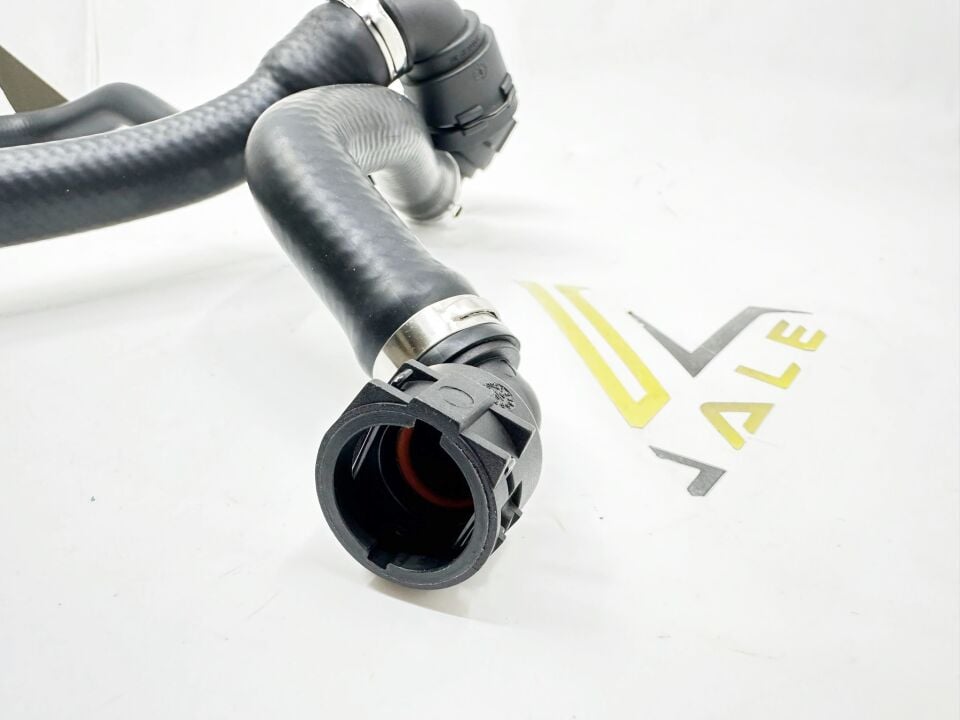 BMW 1-3 SERİSİ RADYATÖR HORTUMU F20.F30 YAN SANAYİ