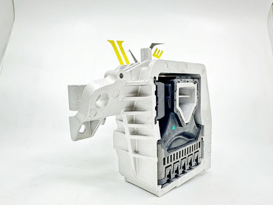 BMW X1-2 SERİSİ MOTOR KULAK TAKOZU - R - F48.F40.F45 SWAG