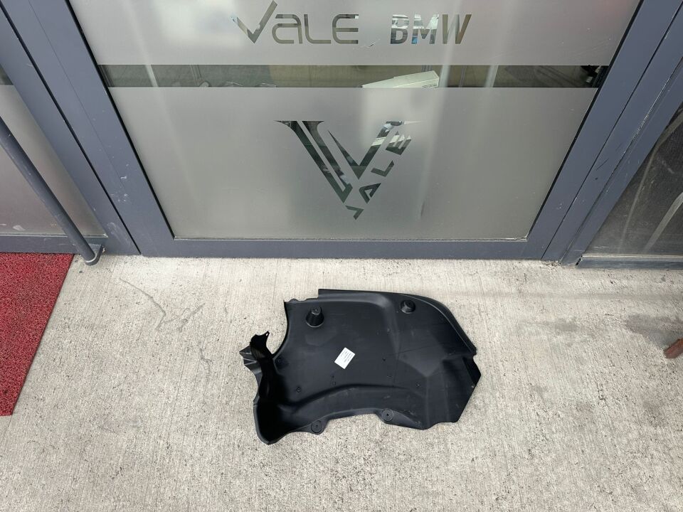 BMW 5 SERİSİ AKÜ ALT MUHAFAZA KAPAĞI E60 YAN SANAYİ