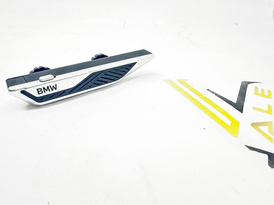 BMW 3-5 SERİSİ İÇ MEKAN KOKUSU KARTUŞ - YENİ TİP ÜÇGEN - ARAÇ F10.F30.E60.G20.G30.E90.E36.E46 YAN SANAYİ