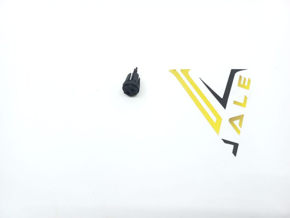 BMW 5 SERİSİ RADYATÖR ÜST TUTUCU KLİPS F10 YAN SANAYİ