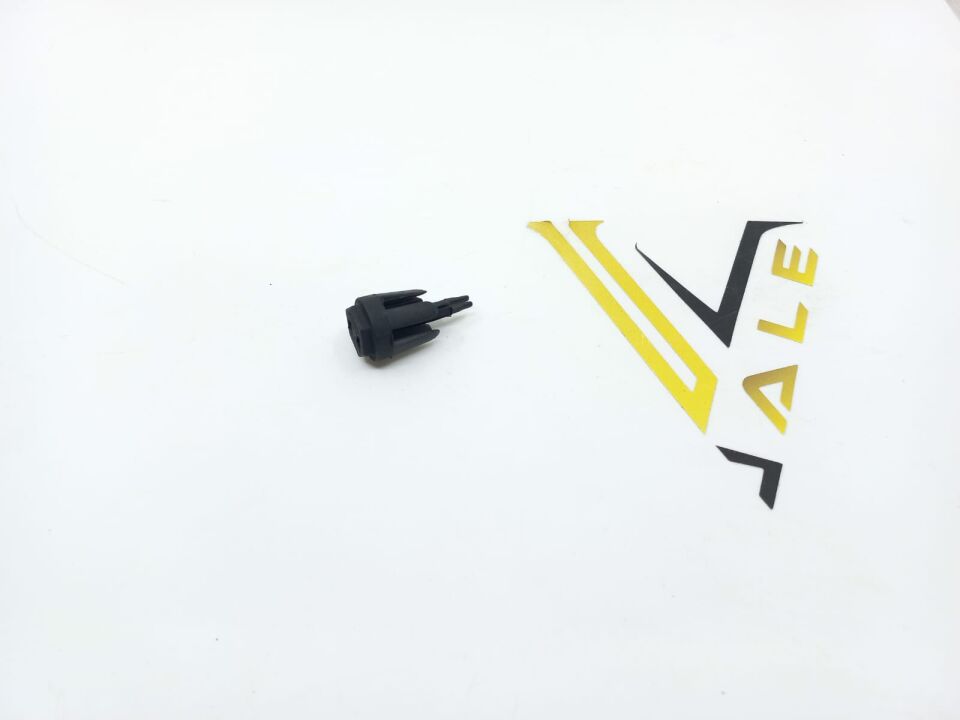 BMW 5 SERİSİ RADYATÖR ÜST TUTUCU KLİPS F10 YAN SANAYİ