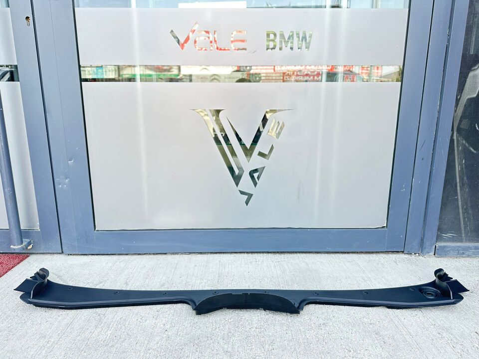 BMW 5 SERİSİ ÖN CAM IZGARASI E60.LCI YAN SANAYİ