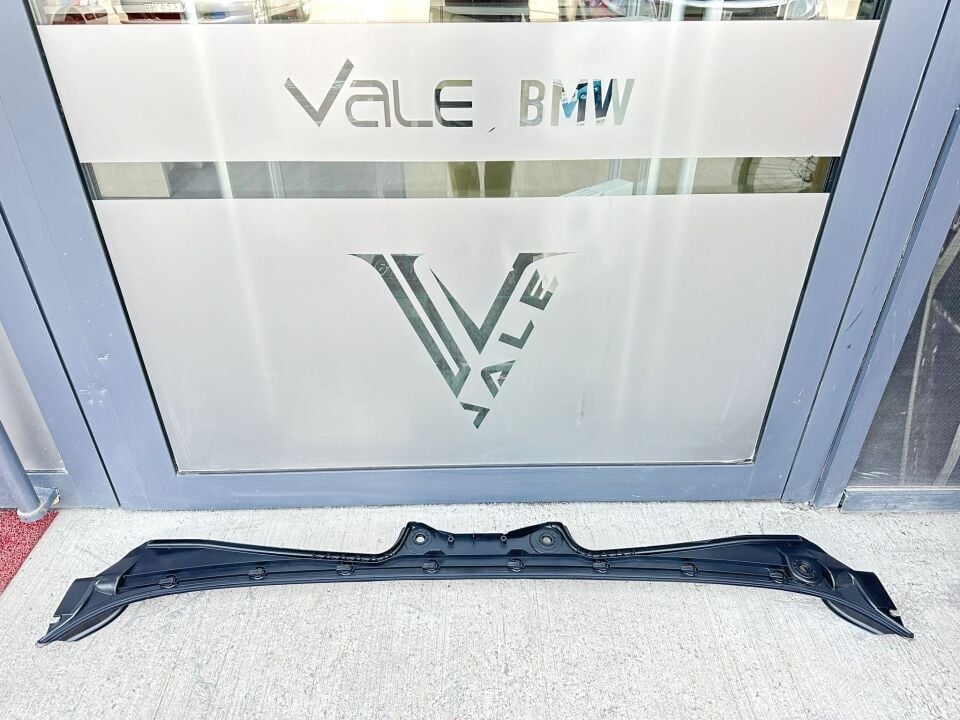 BMW 5 SERİSİ ÖN CAM IZGARASI E60.LCI YAN SANAYİ