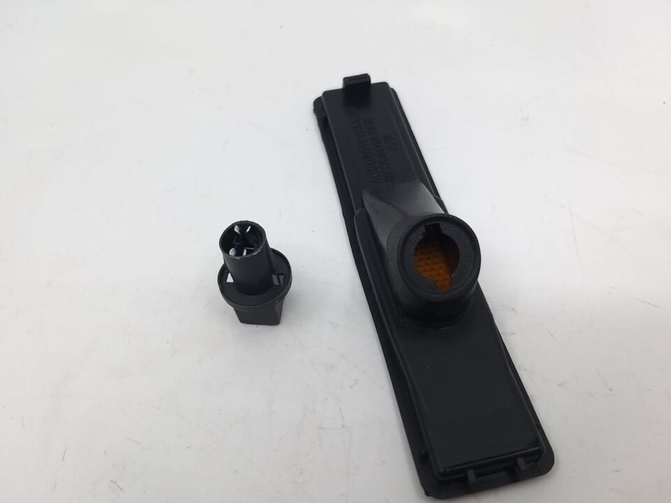 . ÖN YAN SİNYAL LAMBASI USA - SARI - REFLEKTÖR E30.E36.E34 YAN SANAYİ