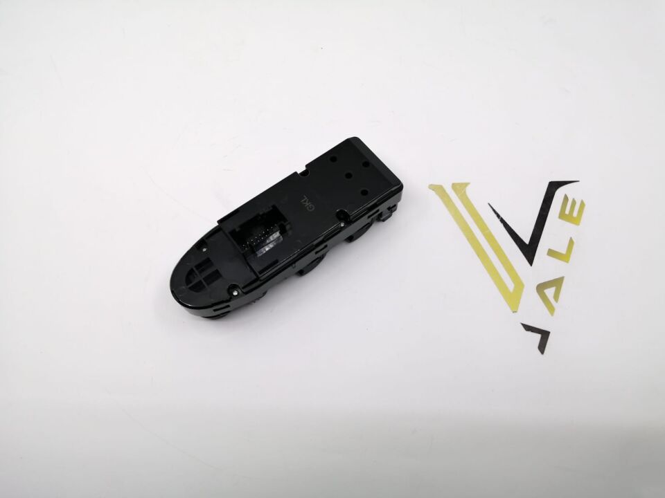 BMW X5-X6 SERİSİ ÖN ŞÖFÖR CAM AÇMA DÜĞMESİ - L - KATLAMALI E70.E72 YAN SANAYİ